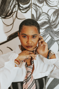 Image: Color portrait of e'mon lauren.