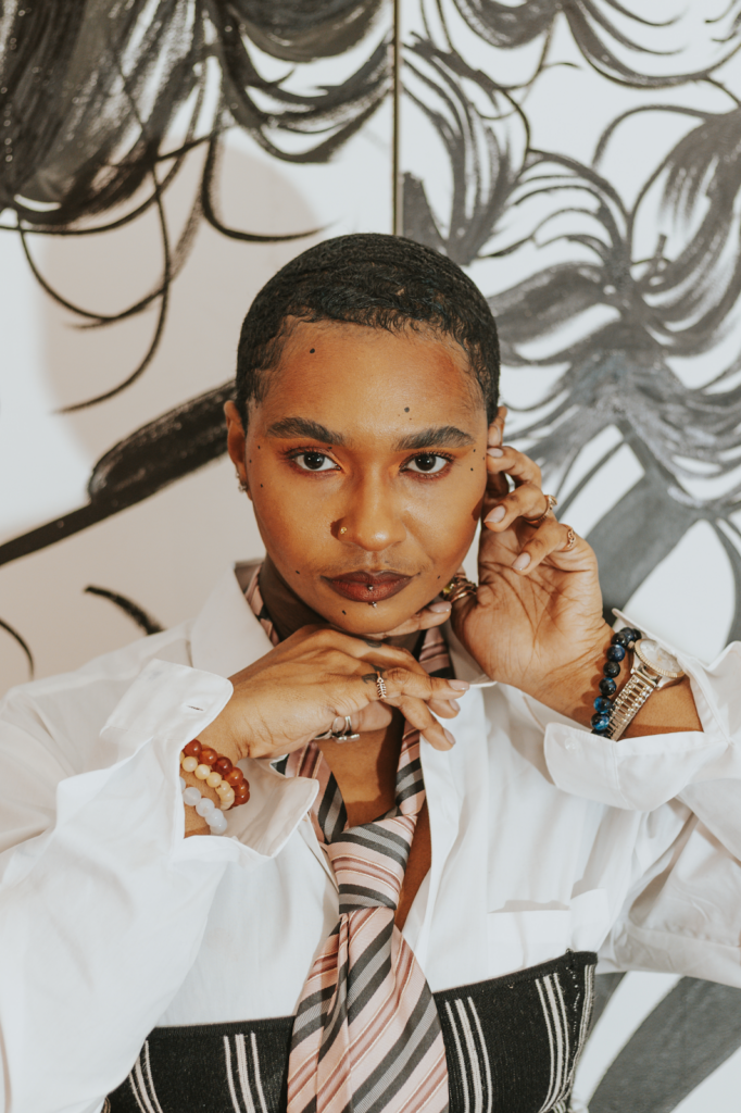 Image: Color portrait of e'mon lauren.